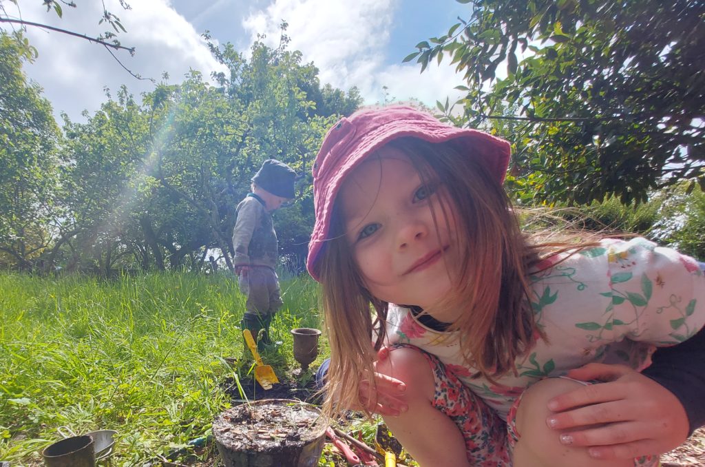 Little Acorns outdoor play adventure at earth trust oxfordshire