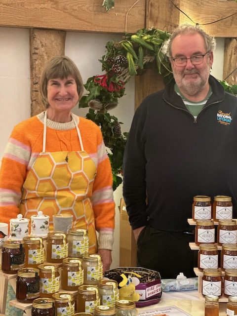 Oxfordshire Beekeepers at Earth Trust christmas market